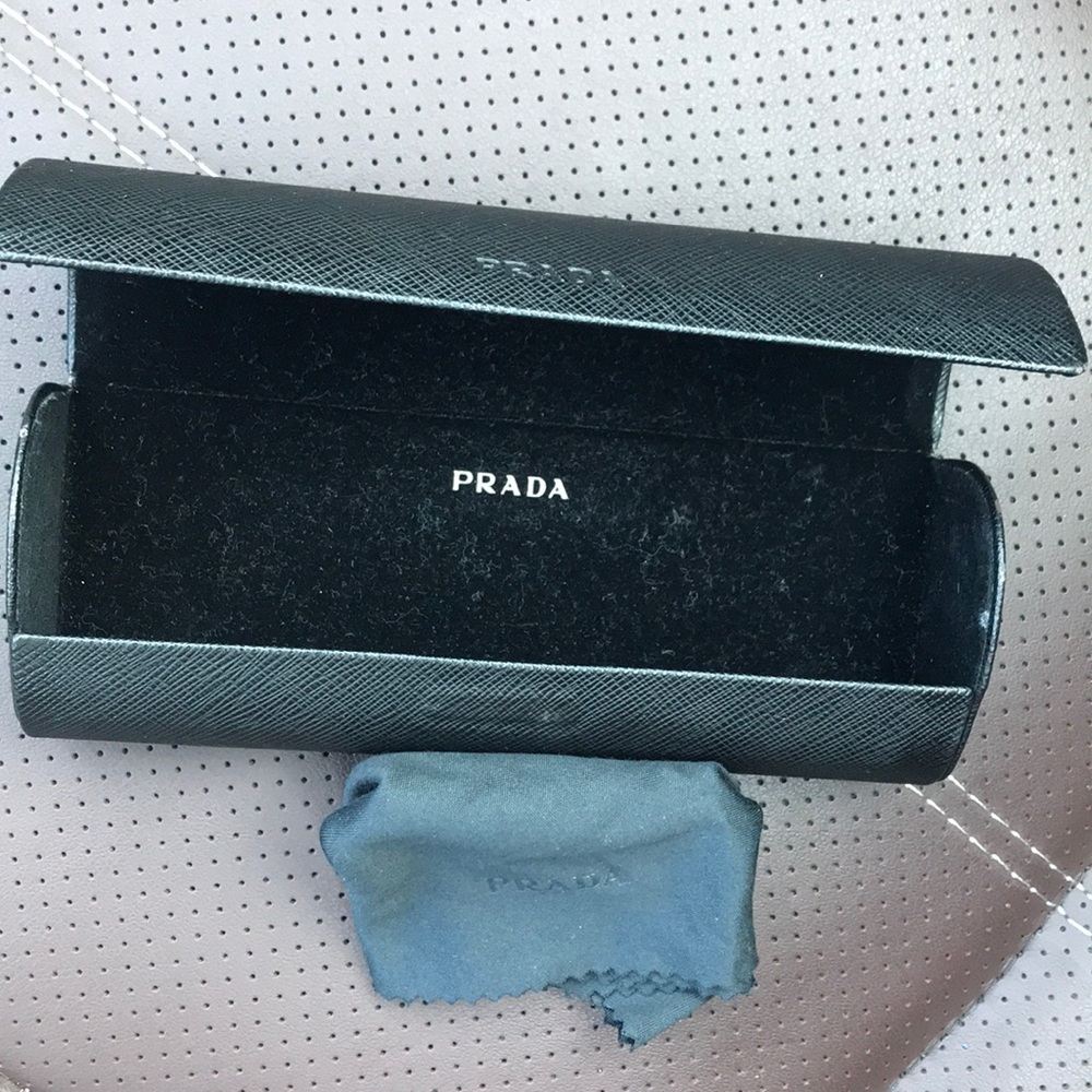 Prada Carrying Case - Picture 2 of 3